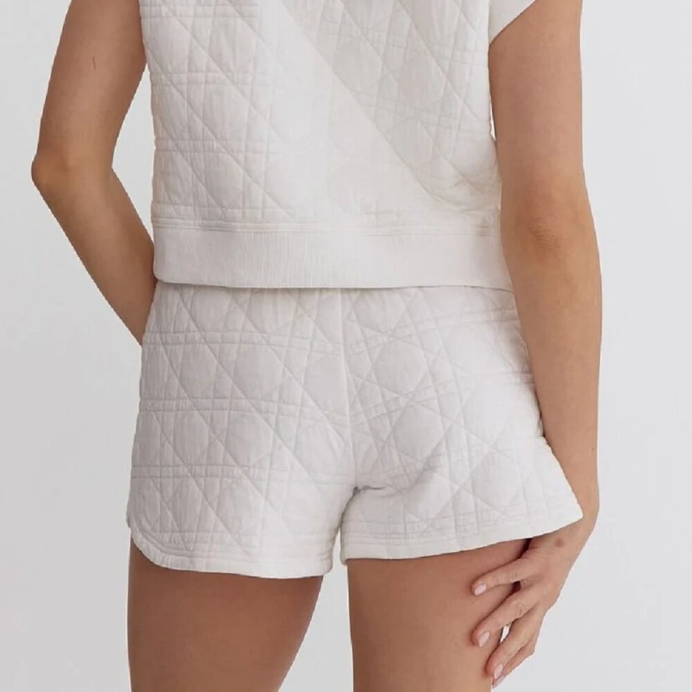 ENTRO Textured Half-Zip Lightweight Sweater Top And Shorts Set - Picture 6 of 13
